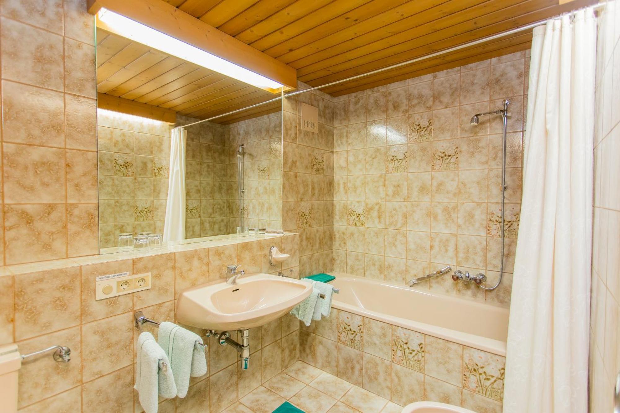 Villa Egger ローファー エクステリア 写真